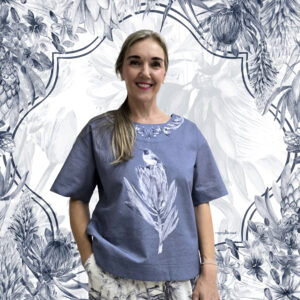 Kaap Delft Suikerbekkie op Protea, Solid Background - 100% Cotton Summer Top